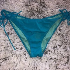 Bikini bottoms (VICTORIA’S SECRET)